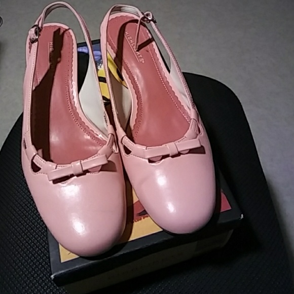 Shoes - Picture 2 of 4